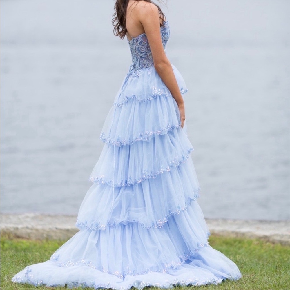 Elegant Blue Tiered Evening Gown - Picture 2 of 3